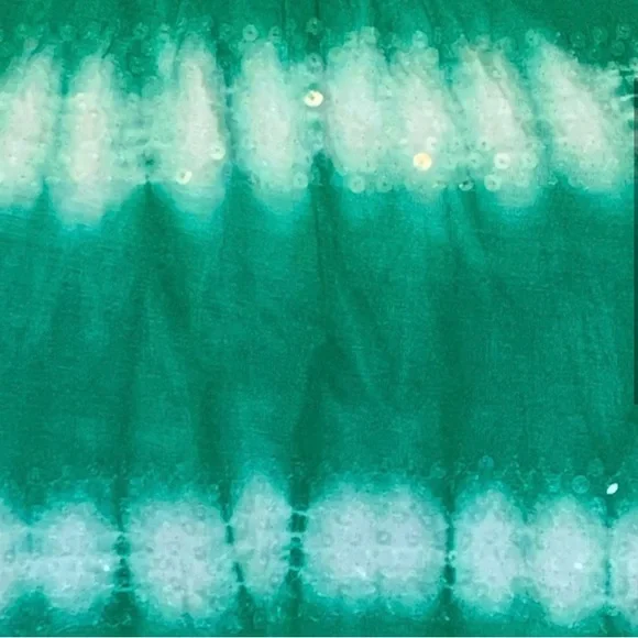 HOST PICK! Awesome petite top-New with tag! - Picture 2 of 5